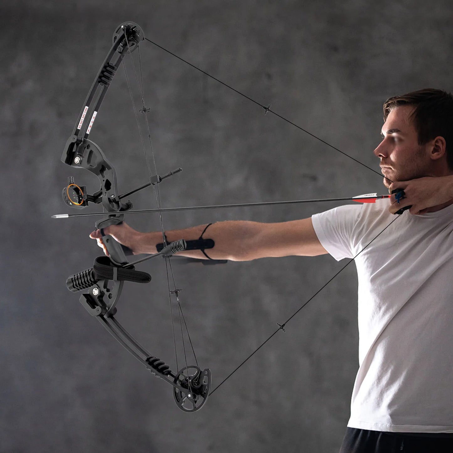Compound Bow Right Hand Hunting Kit with Sight and Accessories